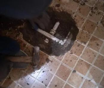 胶州卫生间漏水维修公司为您分享下卫生间渗水如何处理及注意事项