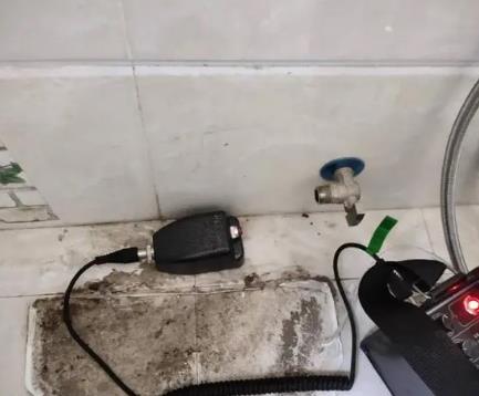 胶州屋顶漏水维修公司分享下卫生间漏水的危害及解决方法